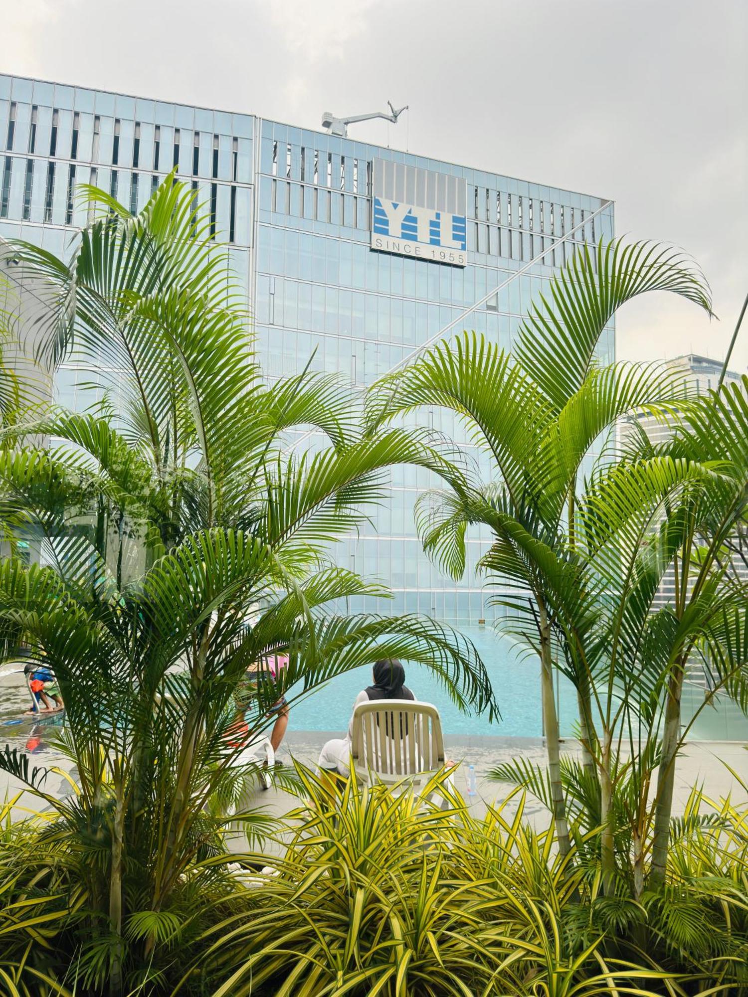 Pangsapuri Crystal At Dorsett Infinity Pool Kl Kuala Lumpur